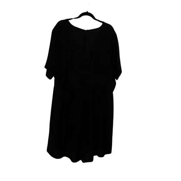 EUC Boohoo Plus Black Romper with Embroidered Roses - Sz. 16 - Picture 4 of 8